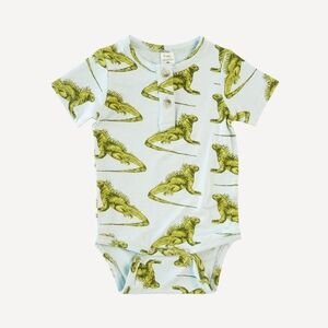 EUC 2T Kate Quinn Short Sleeve Henley Bodysuit/Onesie Iguana 🦎 Bamboo Lizard